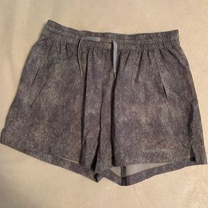 Outdoor Voices shorts!